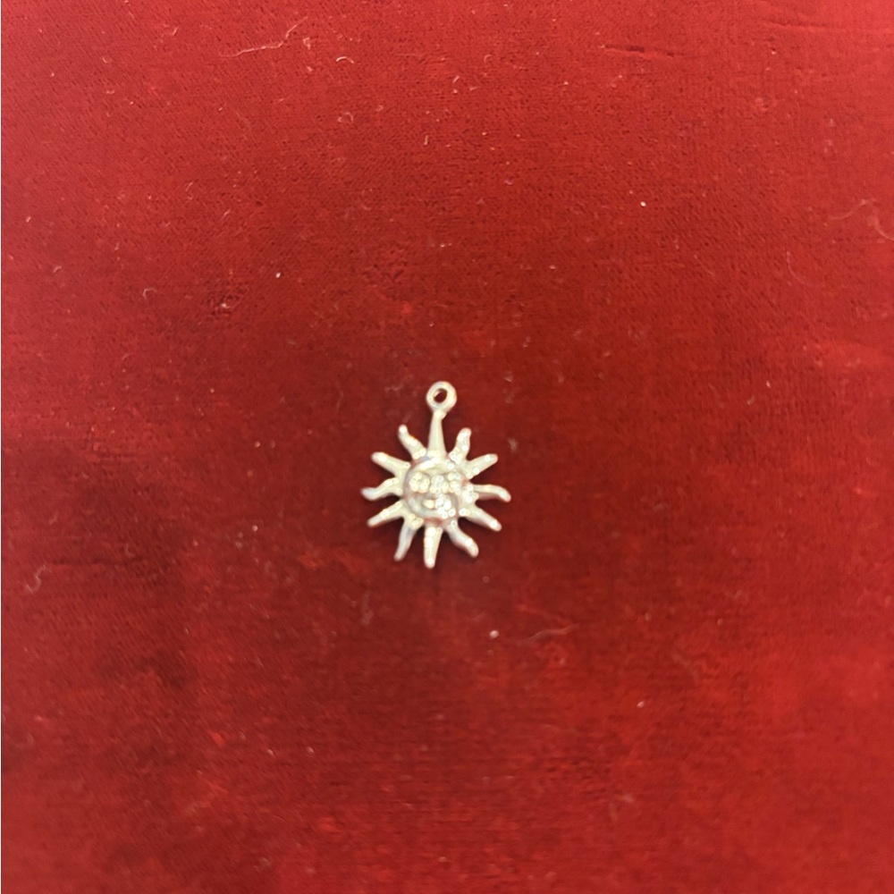 925 Sterling Silver Happy Sun Face Charm Sunburst Pendant